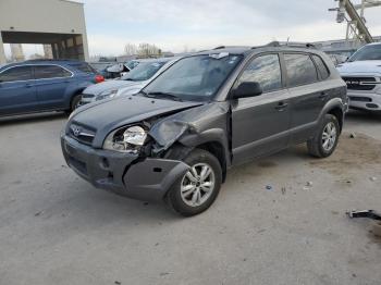  Salvage Hyundai TUCSON