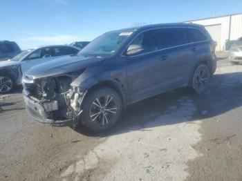  Salvage Toyota Highlander