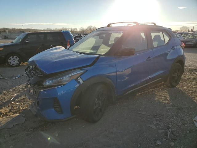  Salvage Nissan Kicks