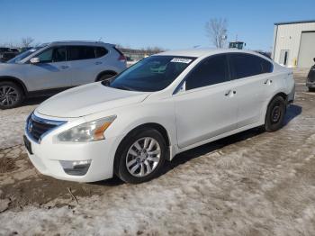  Salvage Nissan Altima