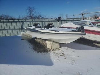  Salvage Land Rover Boat