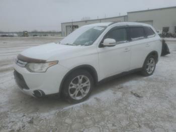  Salvage Mitsubishi Outlander