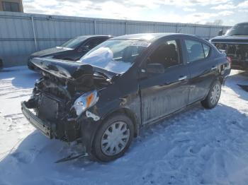  Salvage Nissan Versa