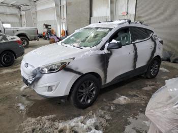  Salvage Hyundai TUCSON