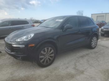  Salvage Porsche Cayenne