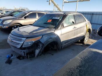  Salvage Ford Explorer