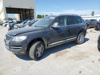  Salvage Volkswagen Touareg