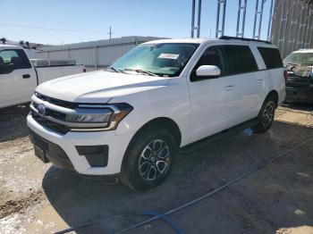  Salvage Ford Expedition