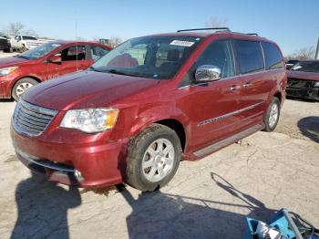  Salvage Chrysler Minivan