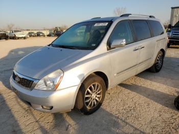  Salvage Kia Sedona