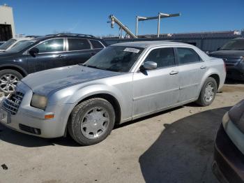  Salvage Chrysler 300