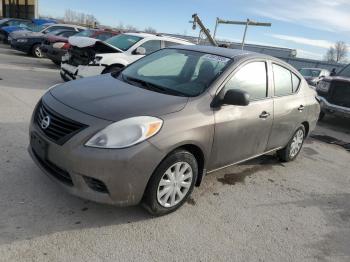  Salvage Nissan Versa