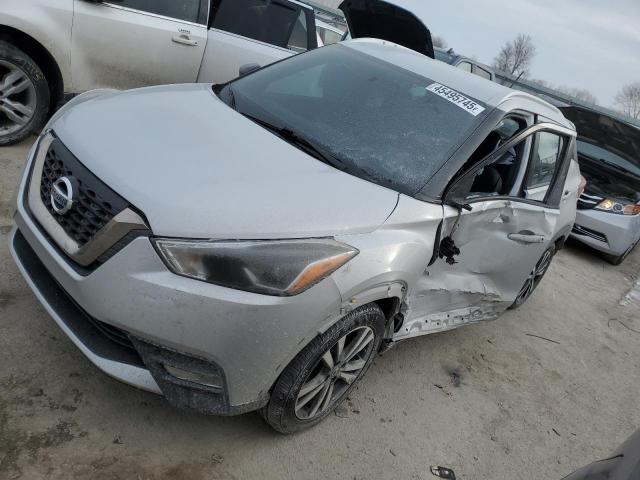  Salvage Nissan Kicks