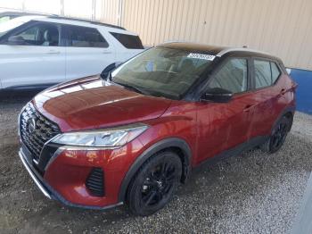  Salvage Nissan Kicks