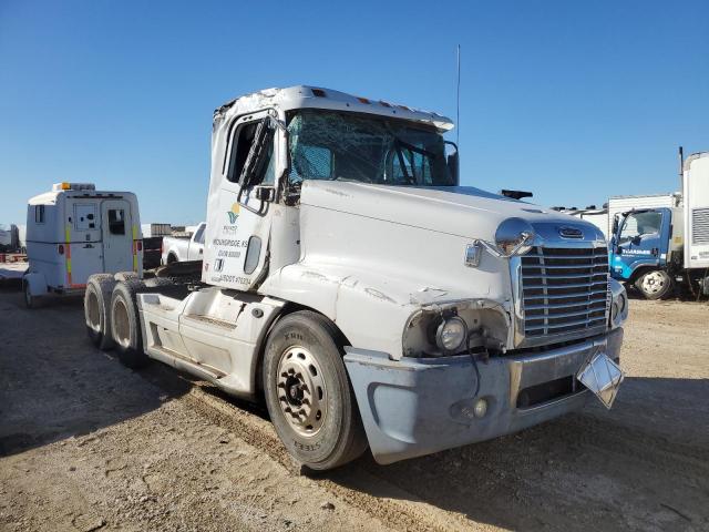  Salvage Freightliner Century120