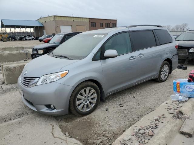  Salvage Toyota Sienna