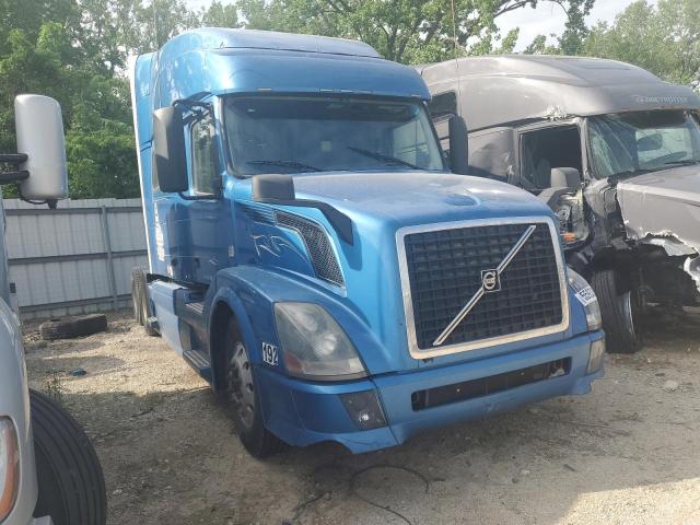  Salvage Volvo Vnl