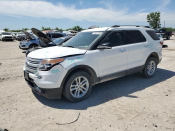  Salvage Ford Explorer
