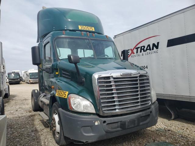  Salvage Freightliner Cascadia 1