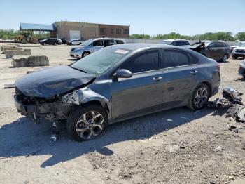  Salvage Kia Forte