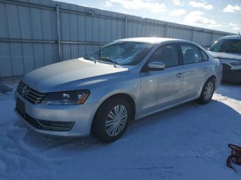  Salvage Volkswagen Passat