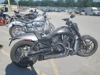  Salvage Harley-Davidson Vrs