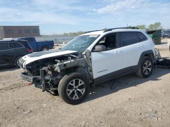  Salvage Jeep Cherokee