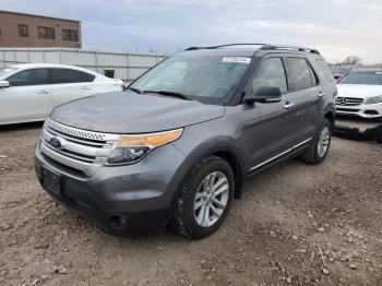  Salvage Ford Explorer