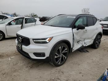  Salvage Volvo XC40