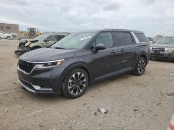  Salvage Kia Carnival