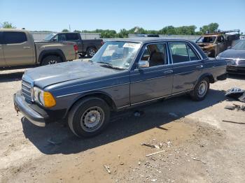  Salvage Mercedes-Benz 300-Class
