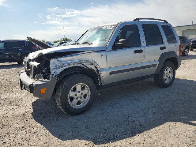  Salvage Jeep Liberty