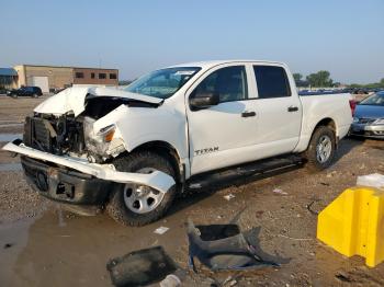  Salvage Nissan Titan