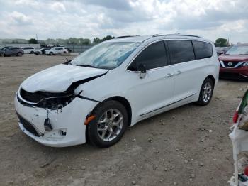  Salvage Chrysler Pacifica