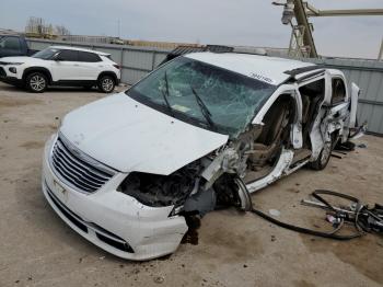  Salvage Chrysler Minivan