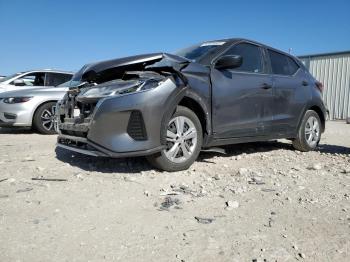  Salvage Nissan Kicks