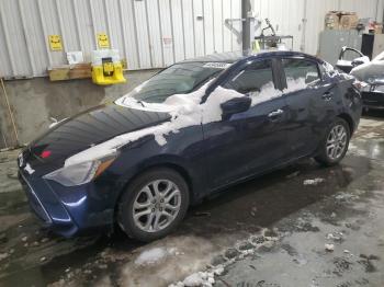  Salvage Toyota Yaris