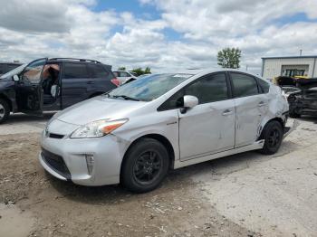  Salvage Toyota Prius