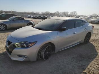  Salvage Nissan Maxima