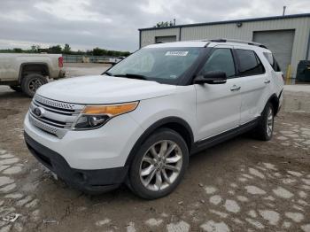  Salvage Ford Explorer