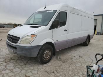  Salvage Mercedes-Benz Sprinter