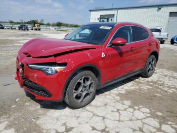  Salvage Alfa Romeo Stelvio