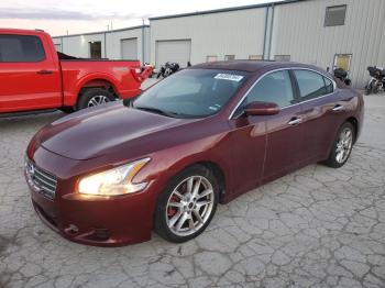  Salvage Nissan Maxima
