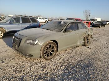  Salvage Chrysler 300