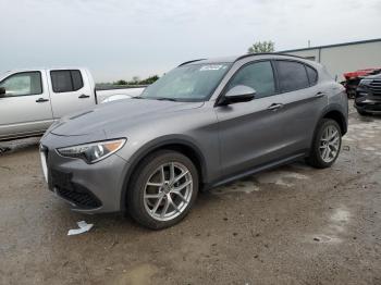  Salvage Alfa Romeo Stelvio