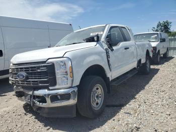  Salvage Ford F-350