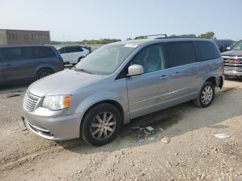  Salvage Chrysler Minivan
