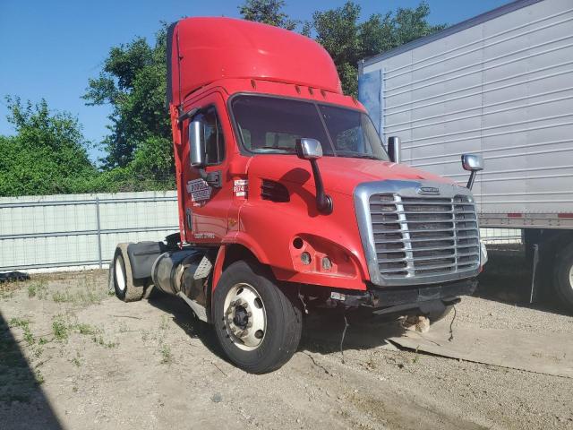  Salvage Freightliner Cascadia 1
