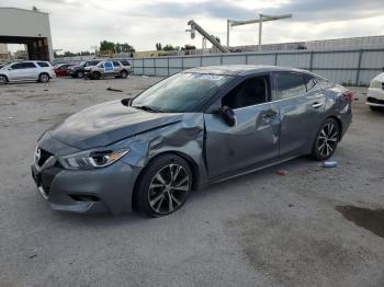  Salvage Nissan Maxima