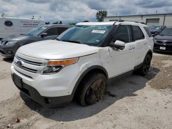 Salvage Ford Explorer